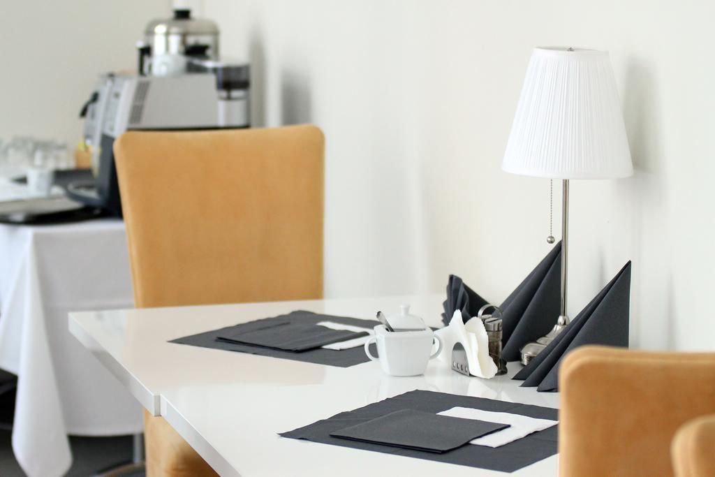 Hotel Przy Baszcie Legnica Luaran gambar