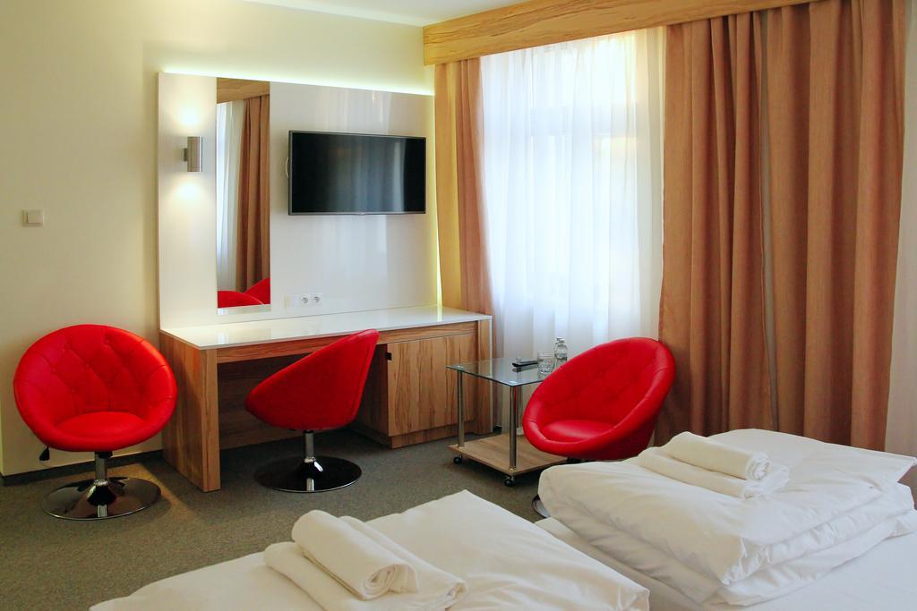 Hotel Przy Baszcie Legnica Bilik gambar