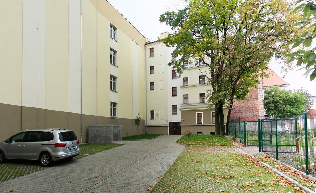 Hotel Przy Baszcie Legnica Luaran gambar