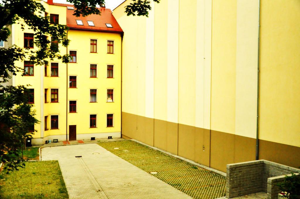 Hotel Przy Baszcie Legnica Luaran gambar