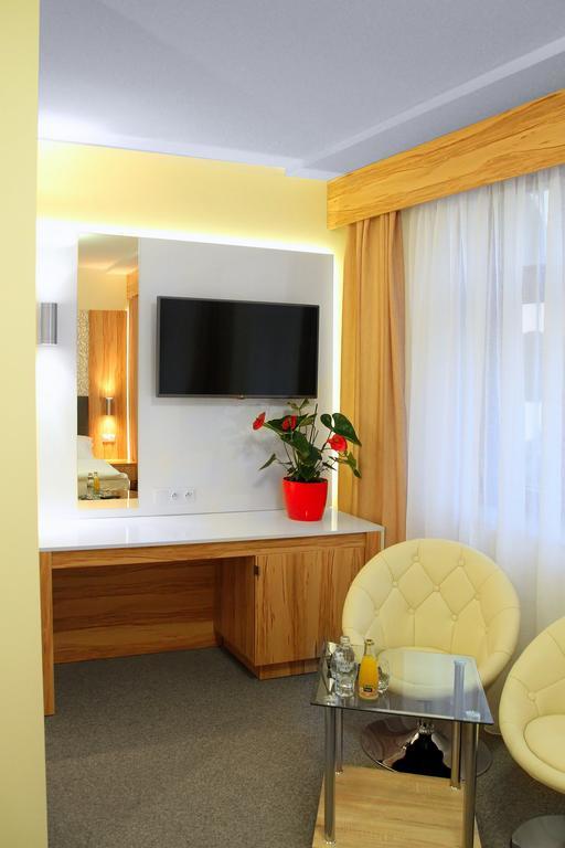 Hotel Przy Baszcie Legnica Luaran gambar